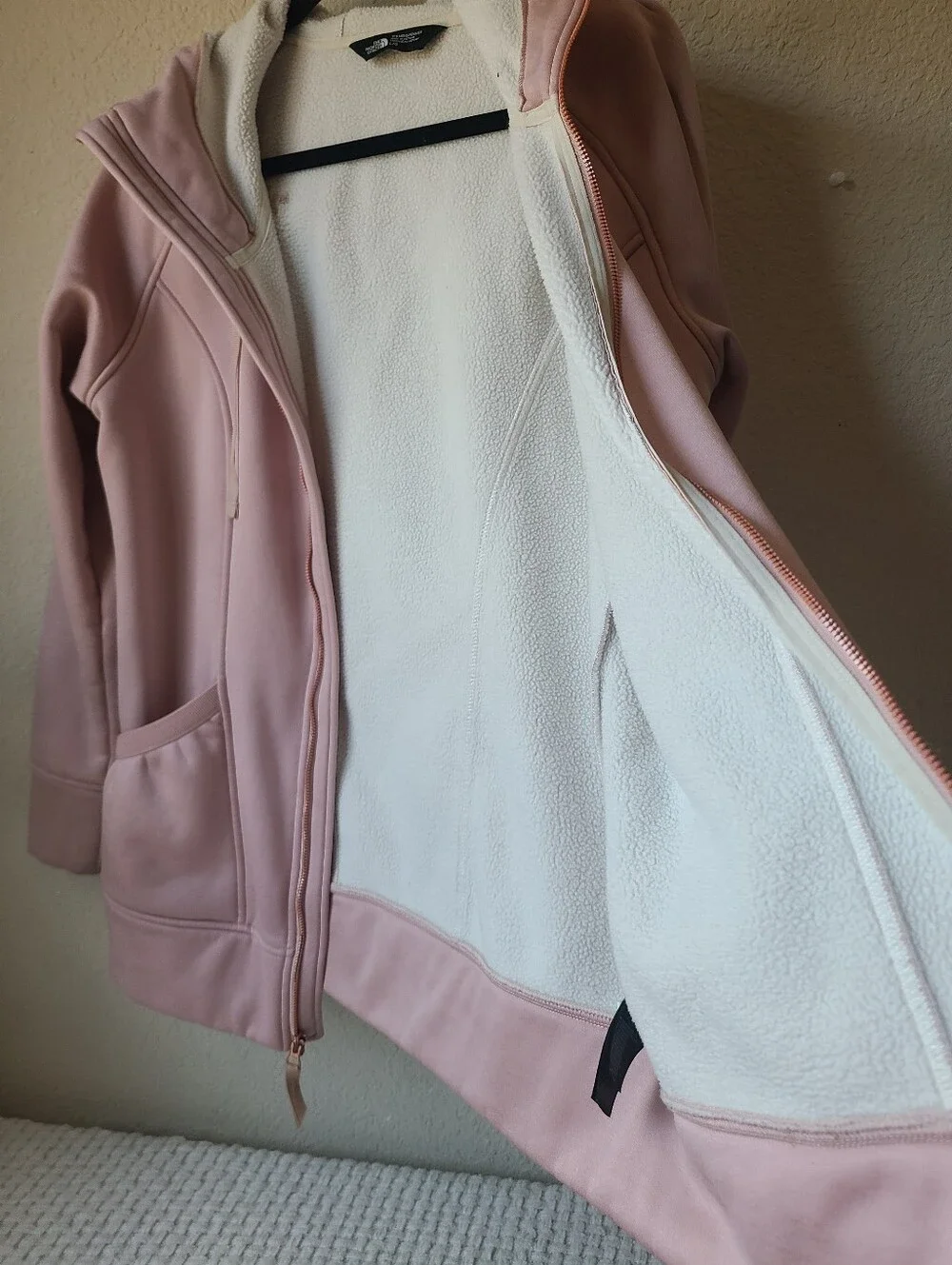 The North Face Women's Pale Pink Sherpa-Lined Zip Hoodie Women's Size L
